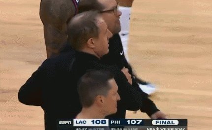 im电竞APP下载-又一次误判杀死比赛！乌布雷纳斯一起“问候”裁判