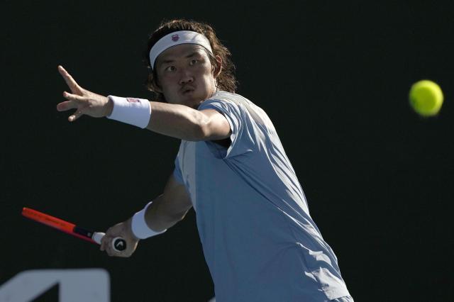 im电竞官网-张之臻无缘马赛男单四强 下周鹿特丹首轮抽到好签