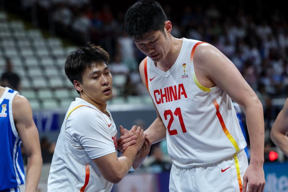 im电竞APP下载-拒重演马尼拉悲剧！中国男篮连续两场大逆转 出线前景大好